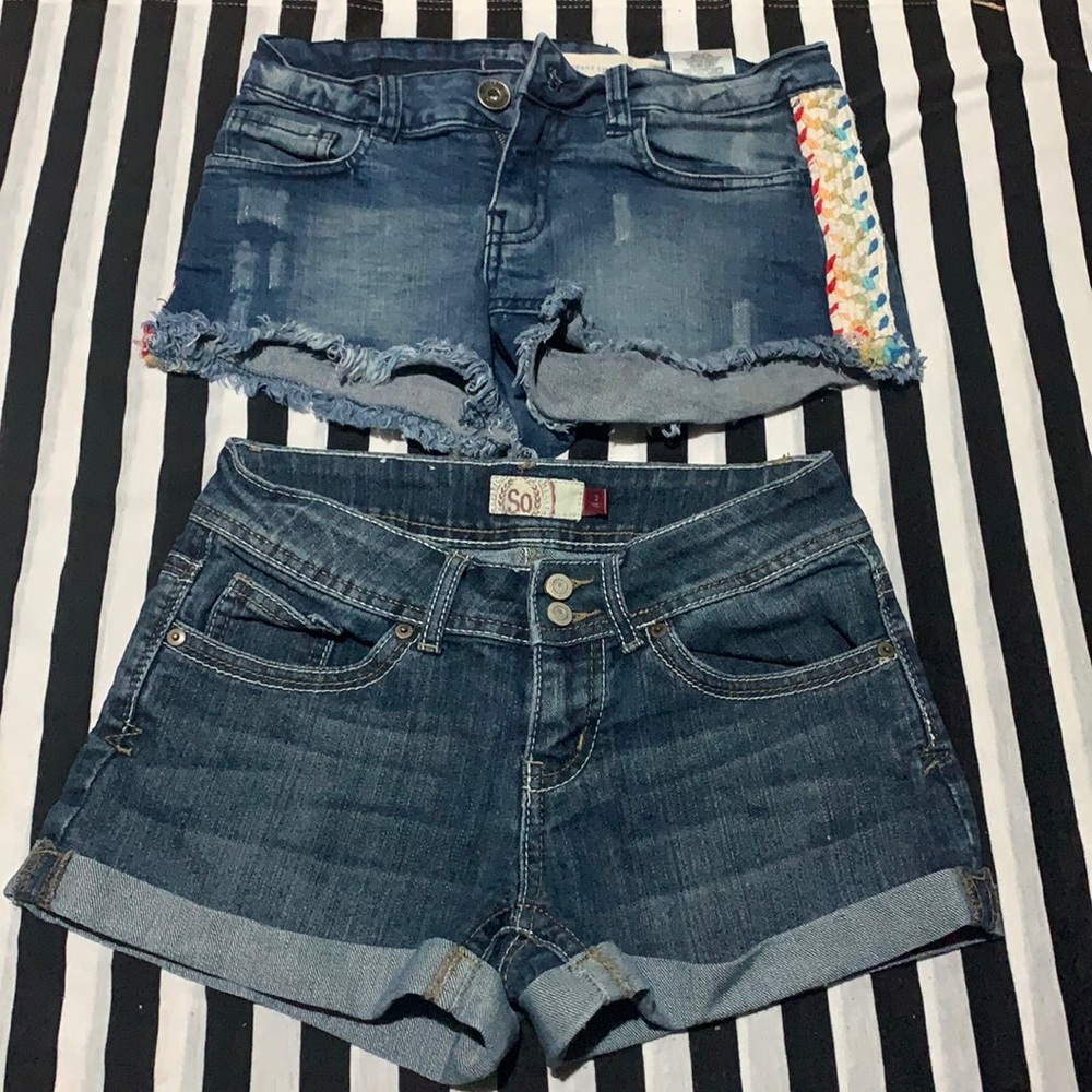 Teens closet Shorts bundle size 3
